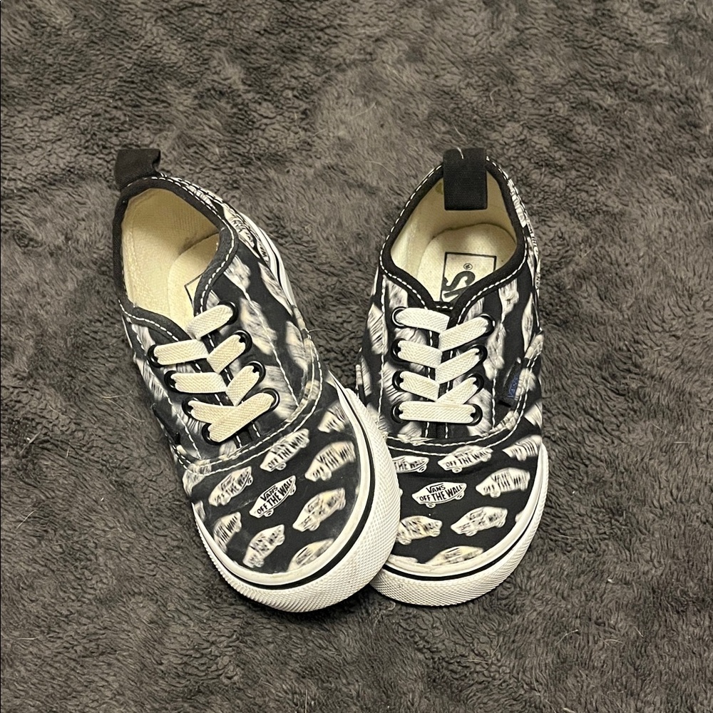 Vans Kids Black and White Patterned Sneakers